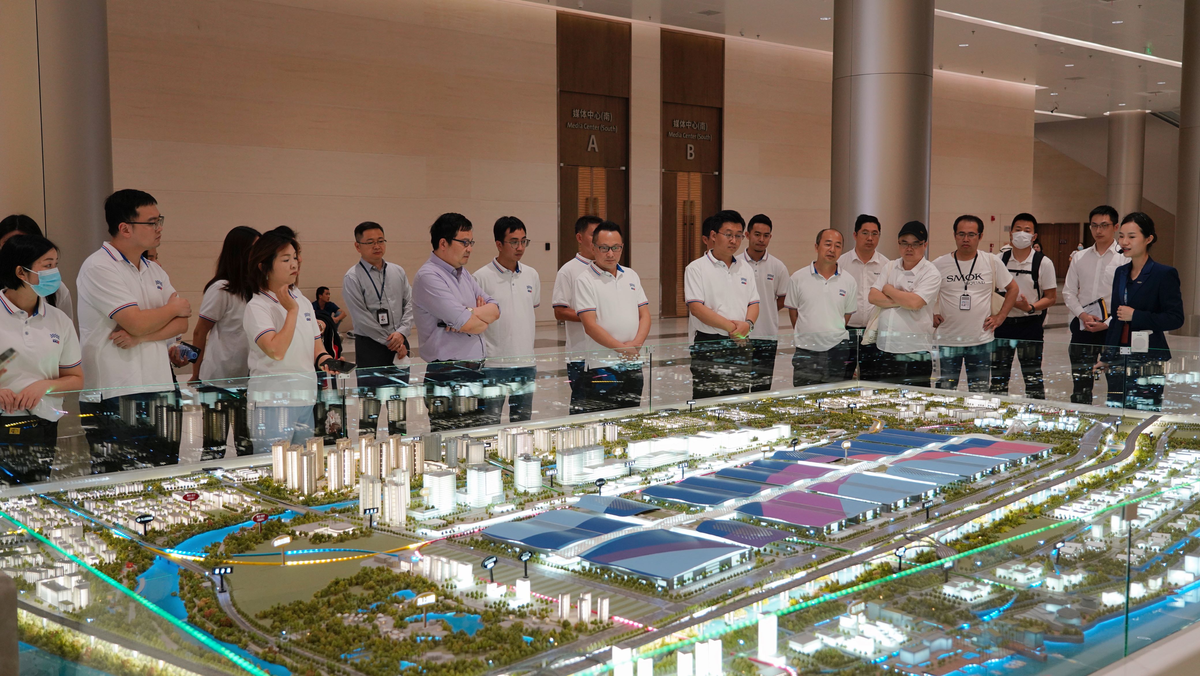 与同行交流,与业界同行,汲取能量阔步前行!广东现代国际展览中心开展A+研学之旅! 与同行交流,与业界同行,汲取能量阔步前行!广东现代国际展览中心开展A+研学之旅!