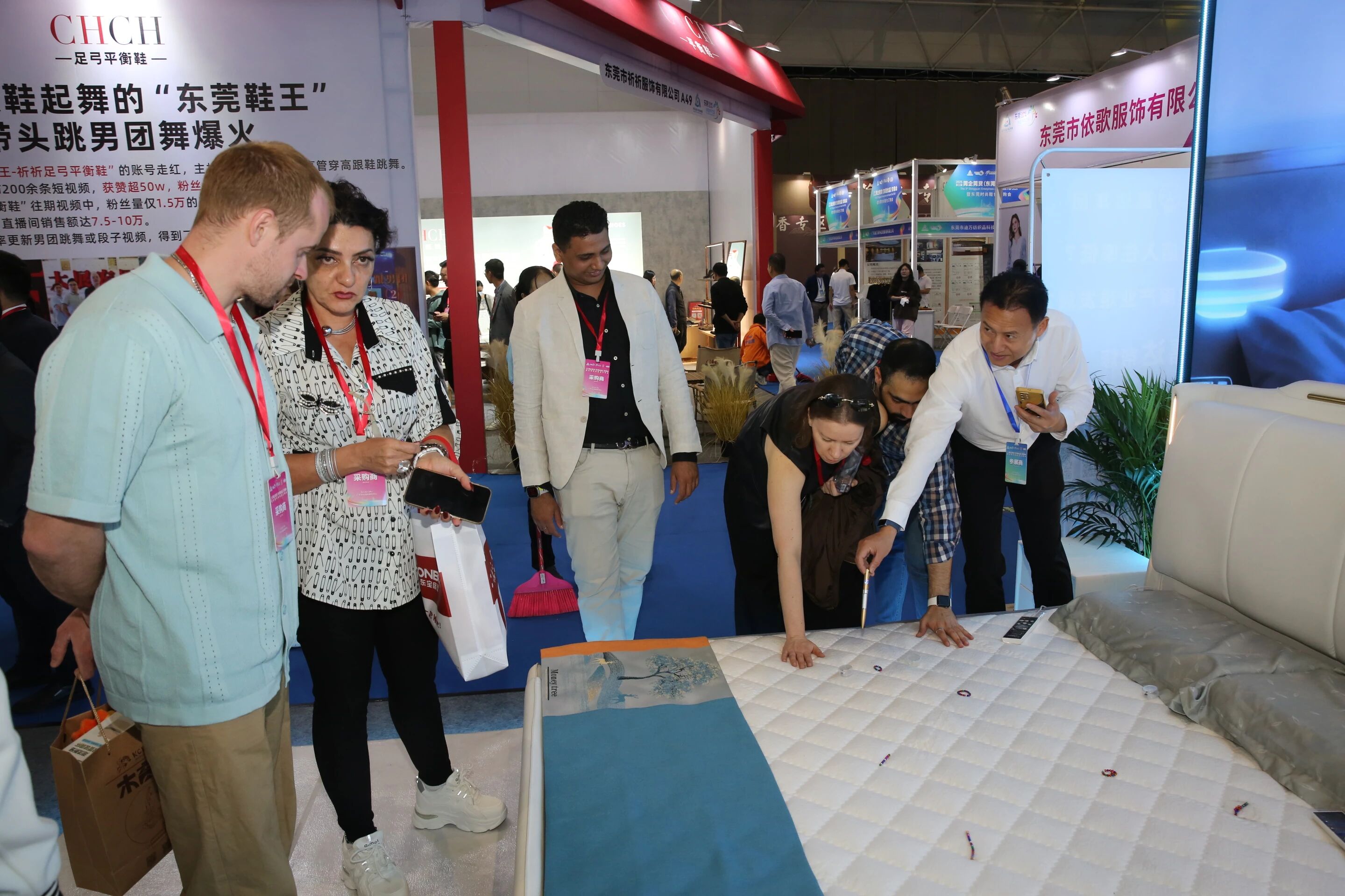 1765619371122322.jpg 15ffb7d7fef02d728f5289fb79950622.jpg