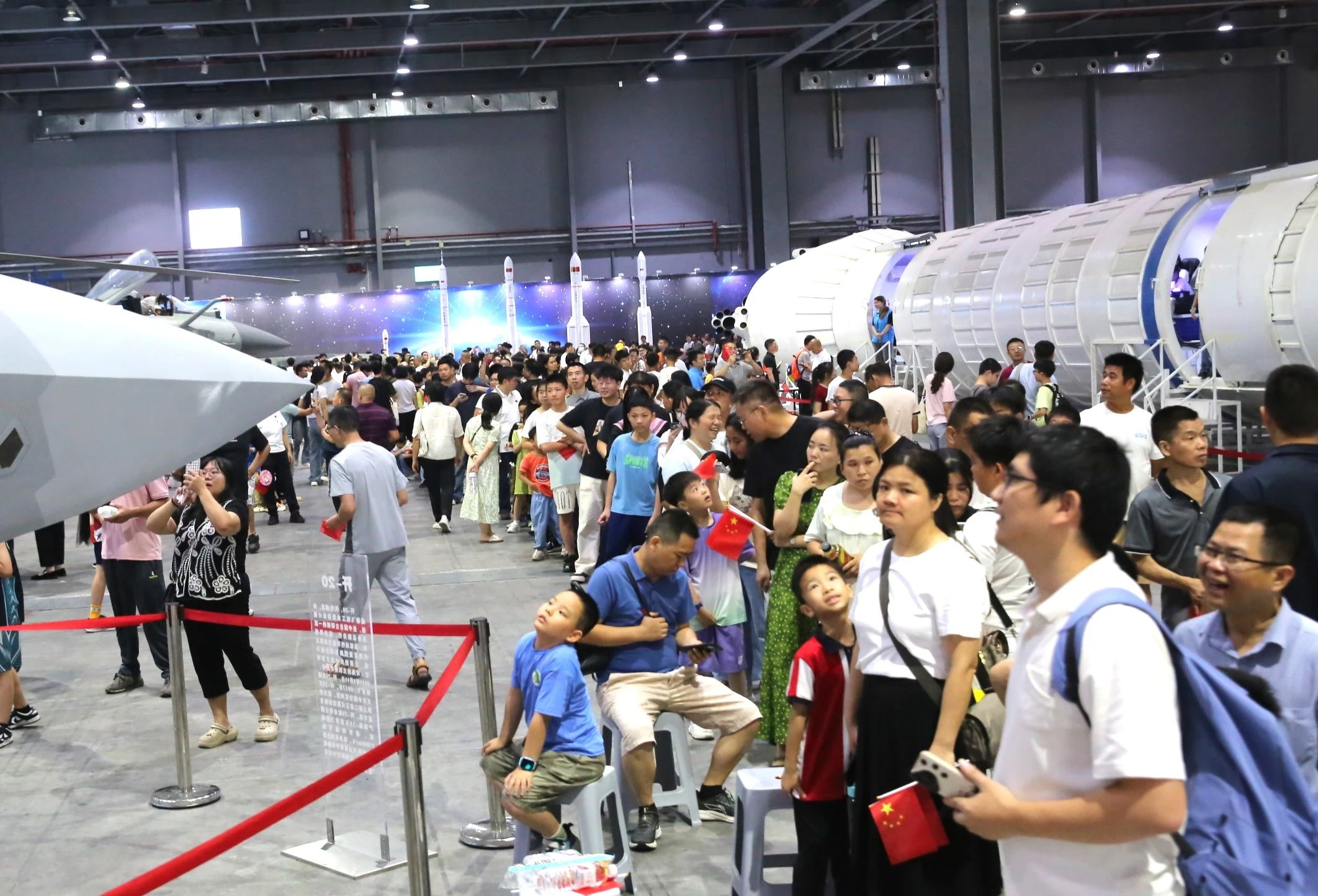 500件各类展品！2025东莞航空航天国防展于端午节火爆开幕